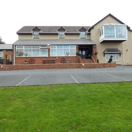 Lakeland Guest House Pembroke Dock Exterior photo