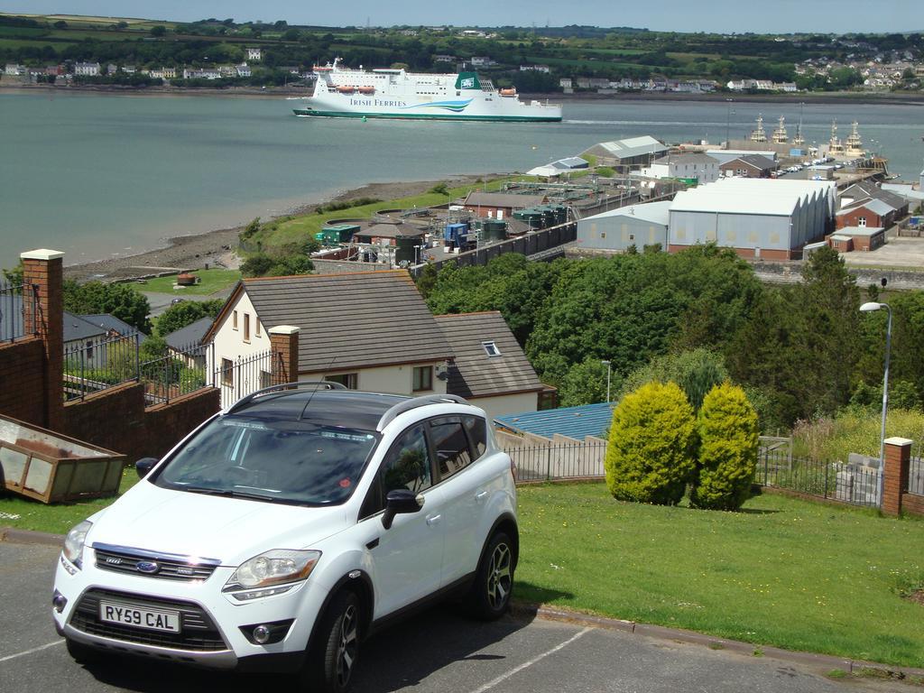 Lakeland Guest House Pembroke Dock Exterior photo
