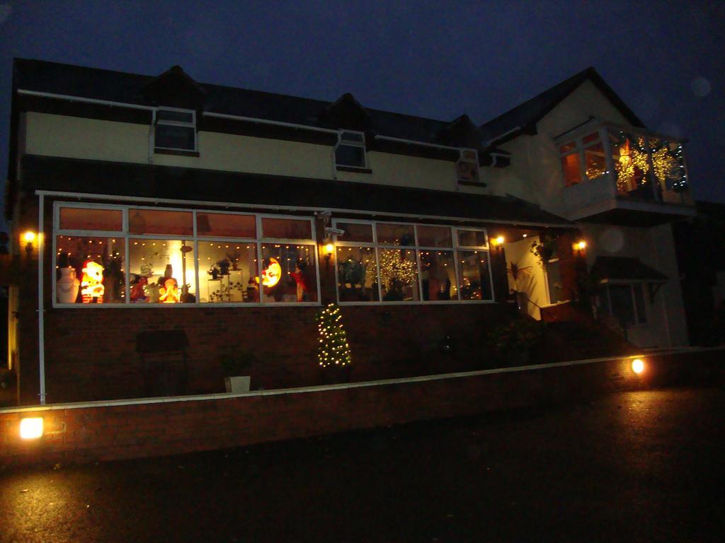 Lakeland Guest House Pembroke Dock Exterior photo