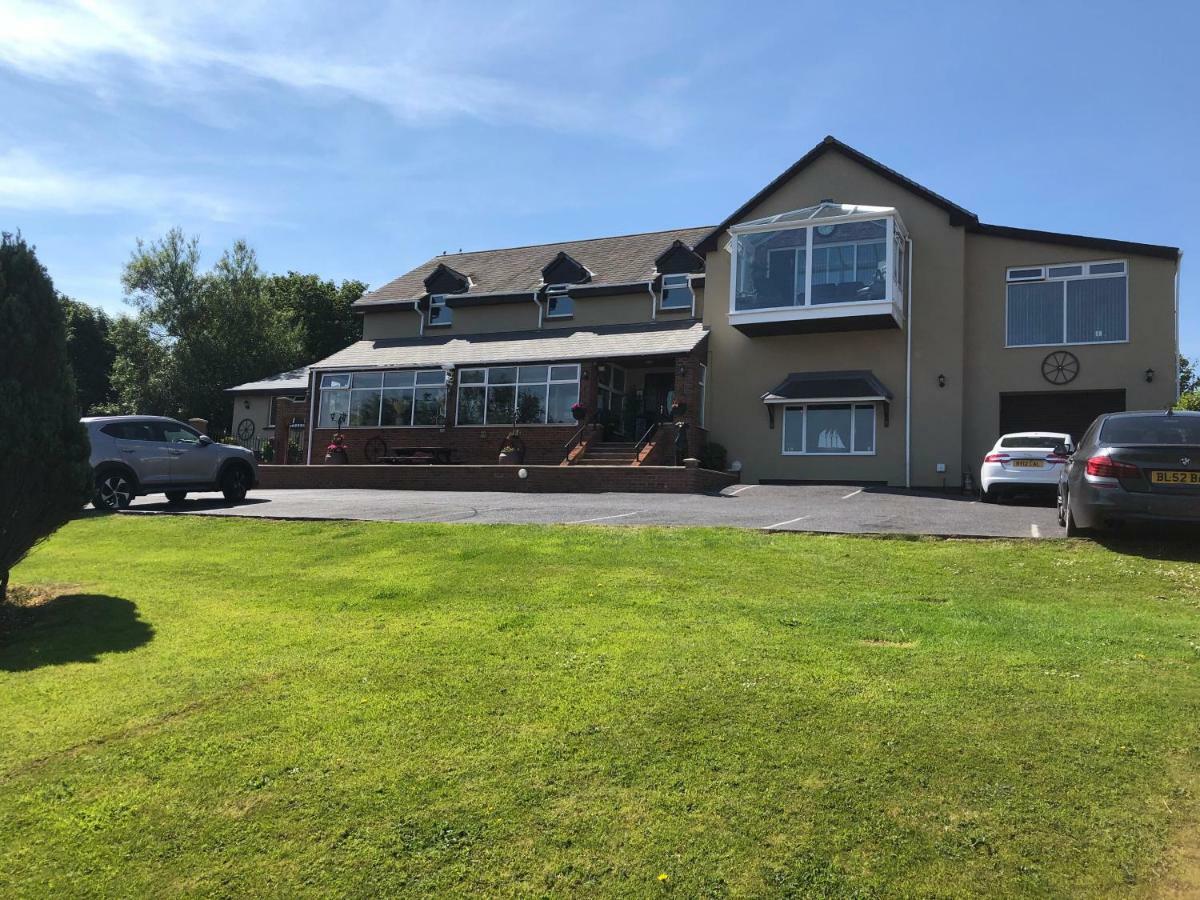 Lakeland Guest House Pembroke Dock Exterior photo