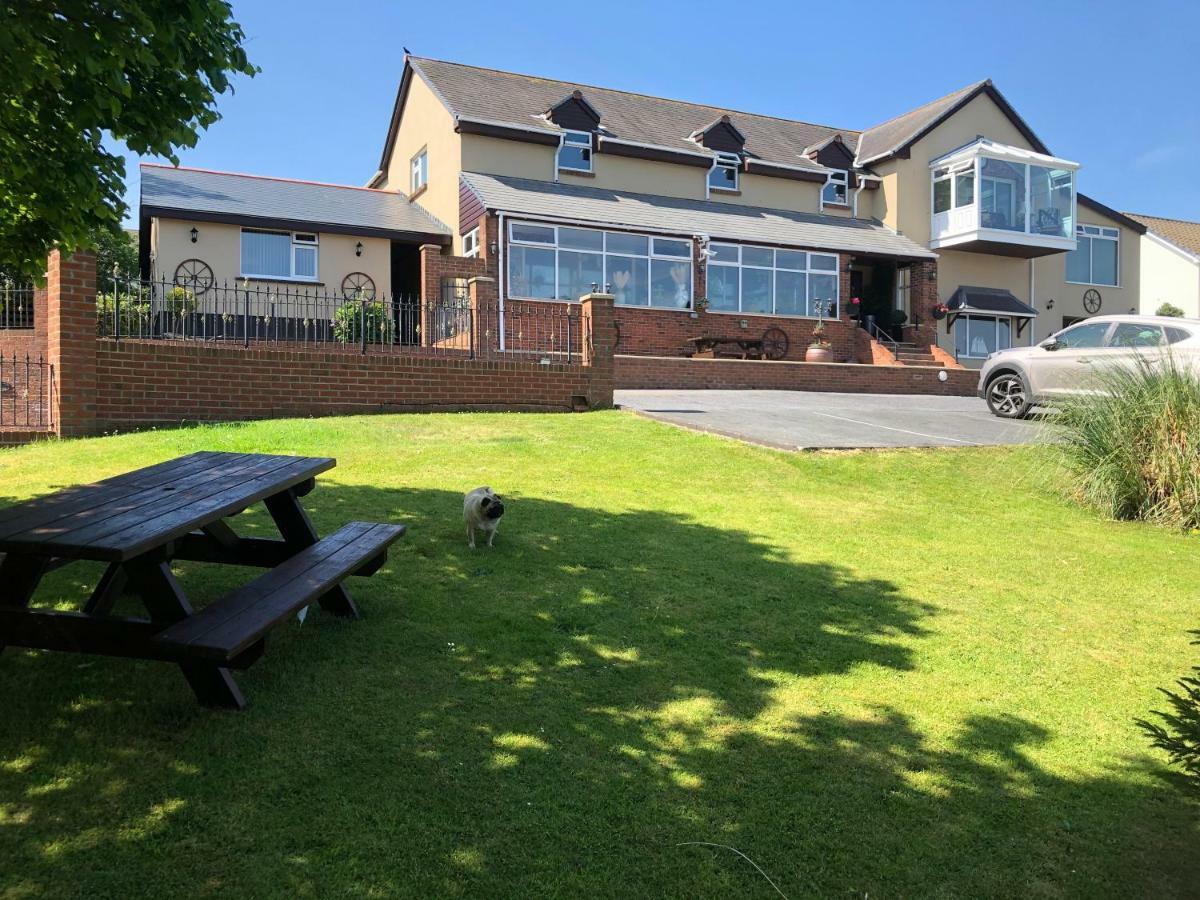 Lakeland Guest House Pembroke Dock Exterior photo